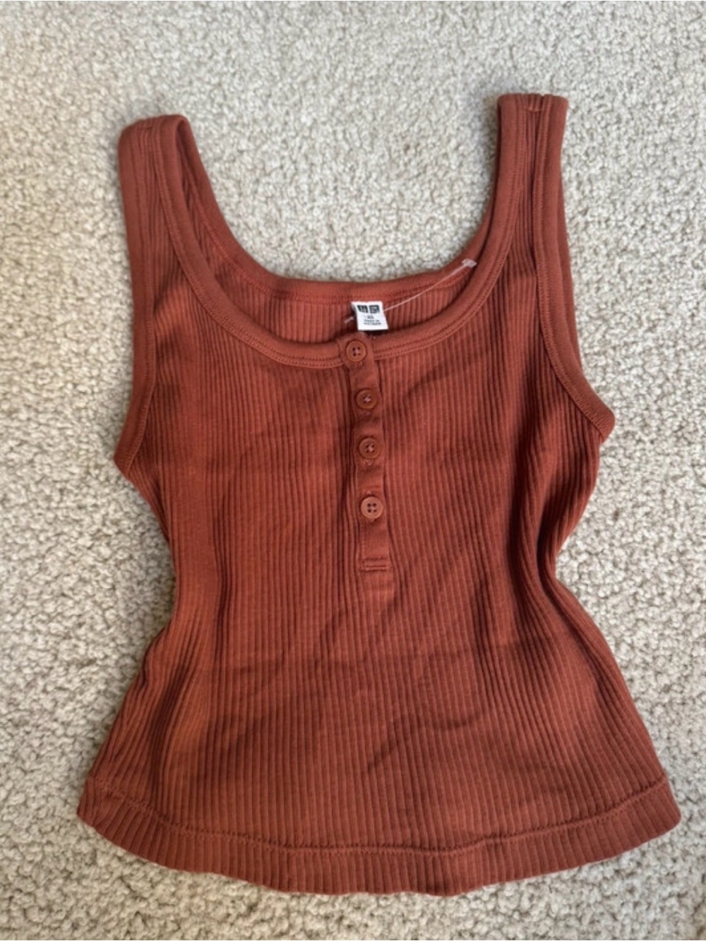 Uniqlo Ribbed Henley Crop Tank Top in Rust button up half sexy y2k